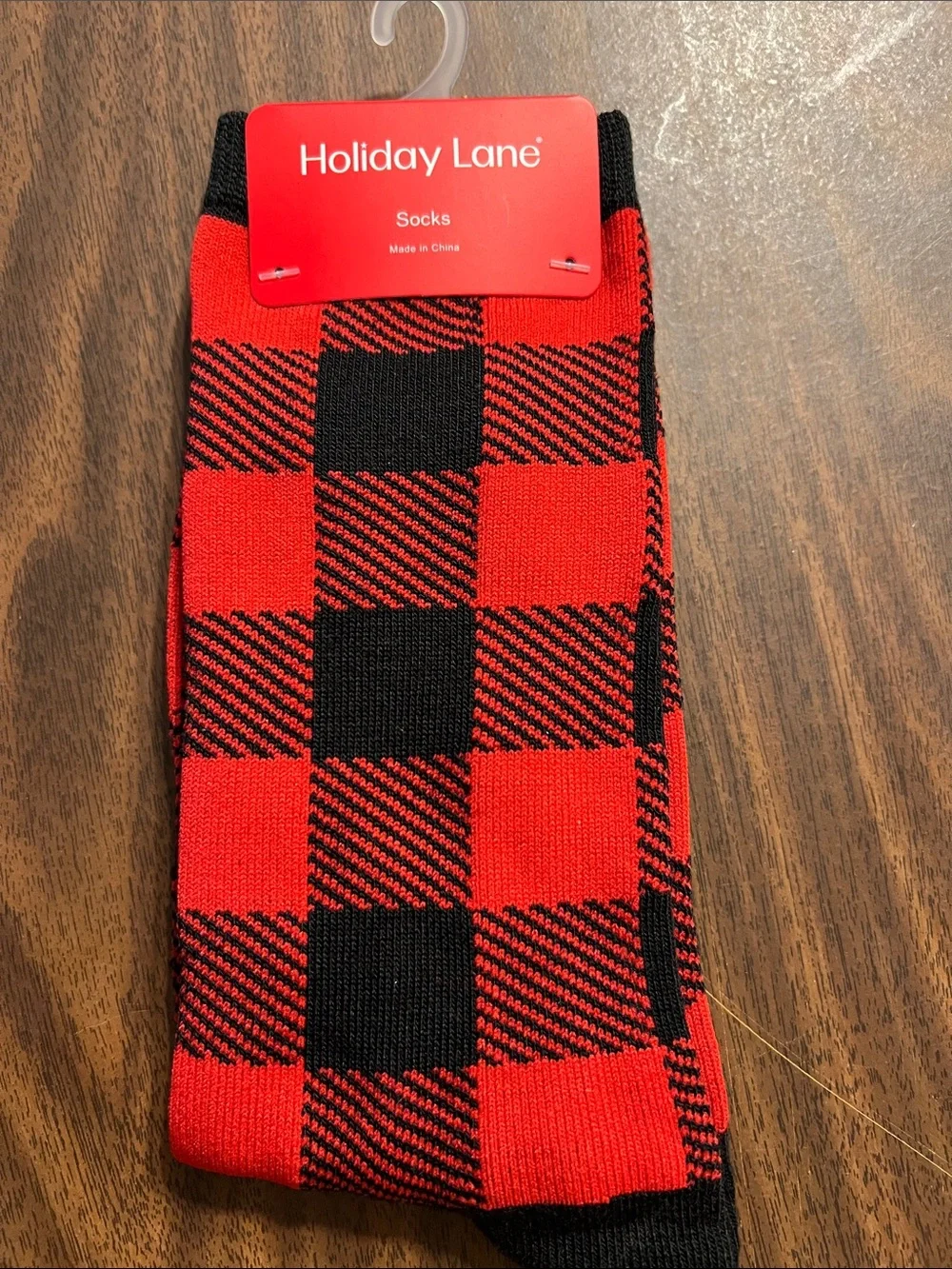 NWT Men’s Holiday Lane Red and Black Buffalo Plaid Holiday Socks
